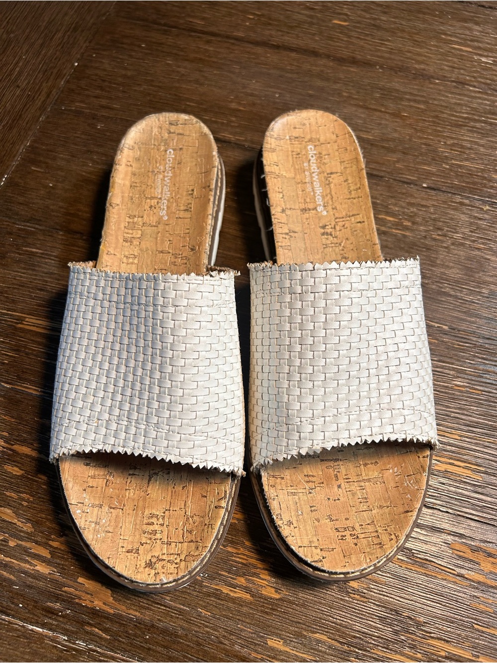 Cloudwalkers by Avenue size 12 wide